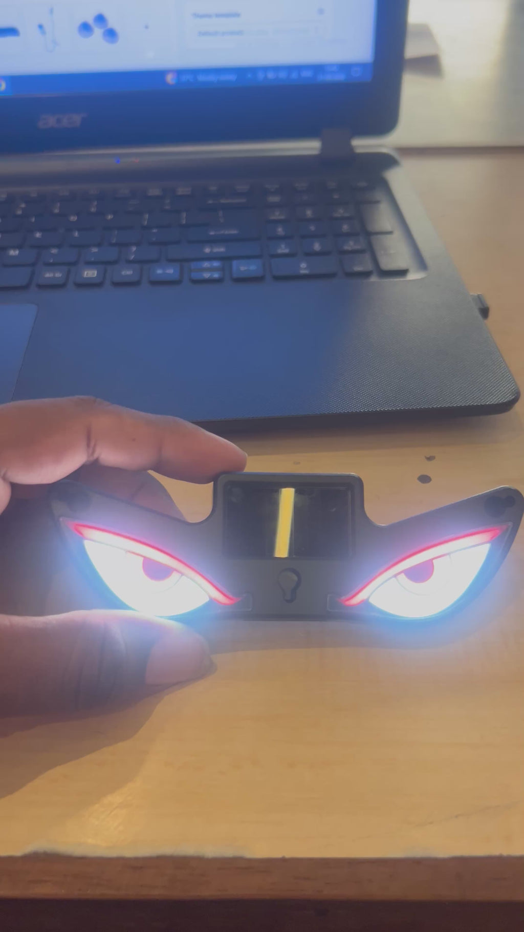 SOLAR EYE LIGHT FOR CARS AND BIKES